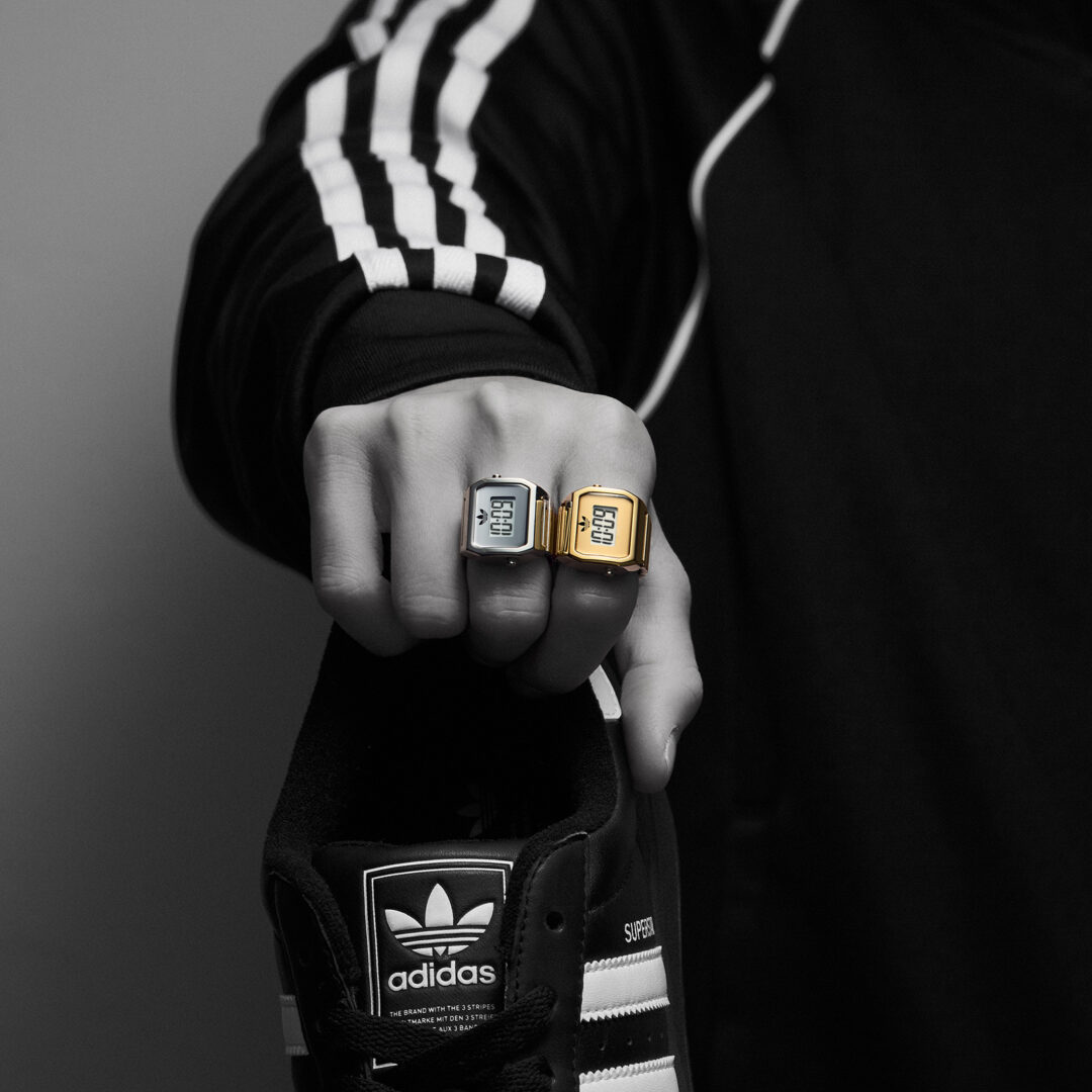 adidas Originals 初のリングウォッチ「DIGITAL TWO RING」4月17日発売