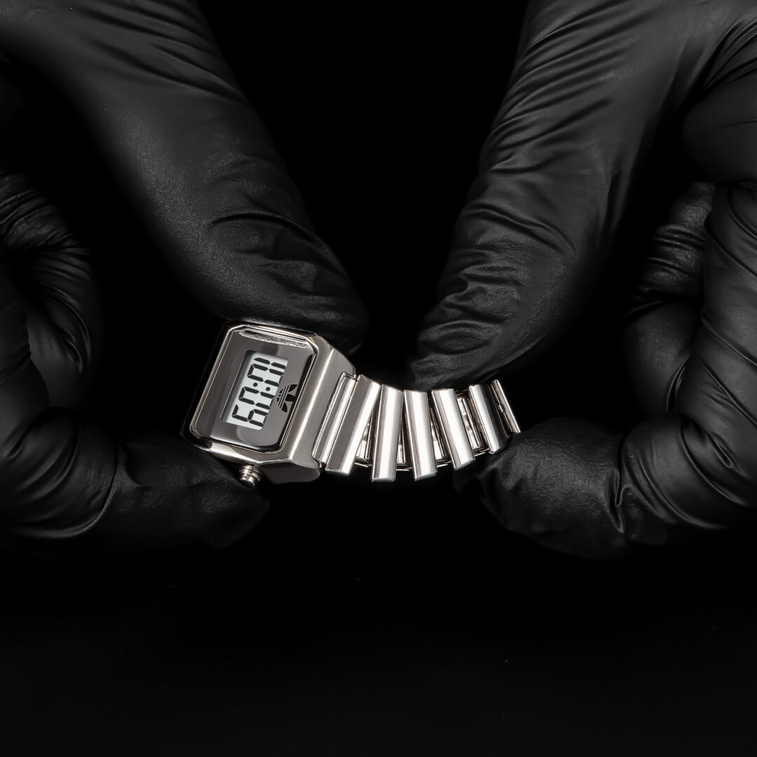 adidas Originals 初のリングウォッチ「DIGITAL TWO RING」4月17日発売