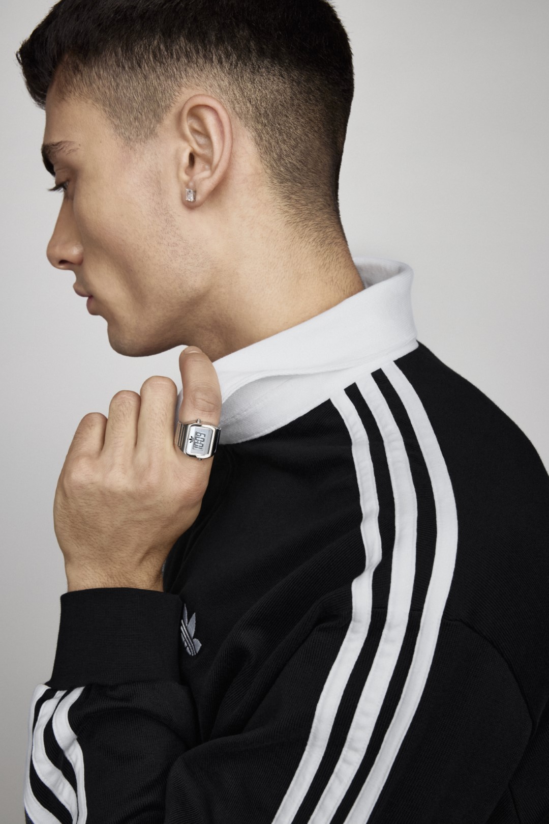 adidas Originals 初のリングウォッチ「DIGITAL TWO RING」4月17日発売