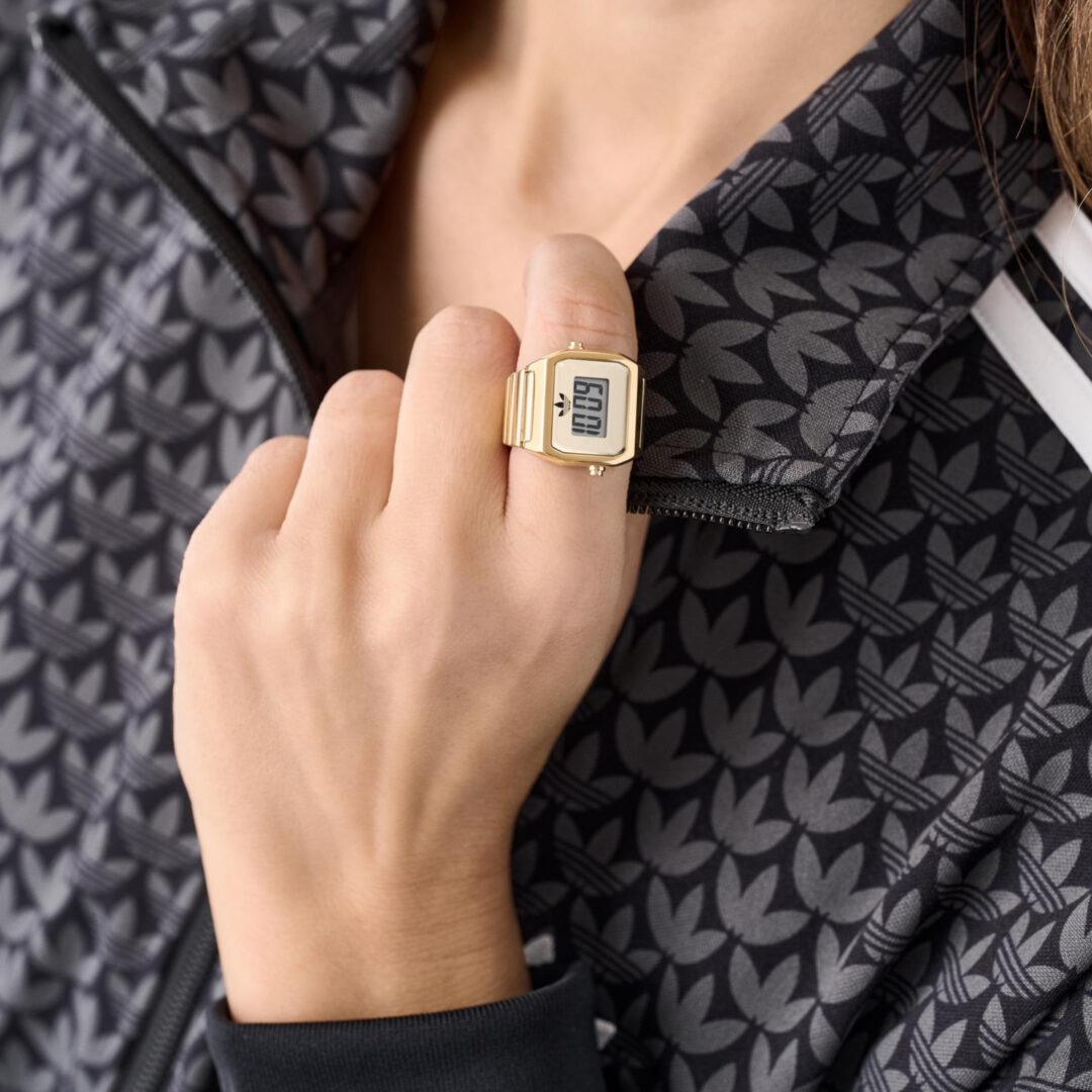adidas Originals 初のリングウォッチ「DIGITAL TWO RING」4月17日発売