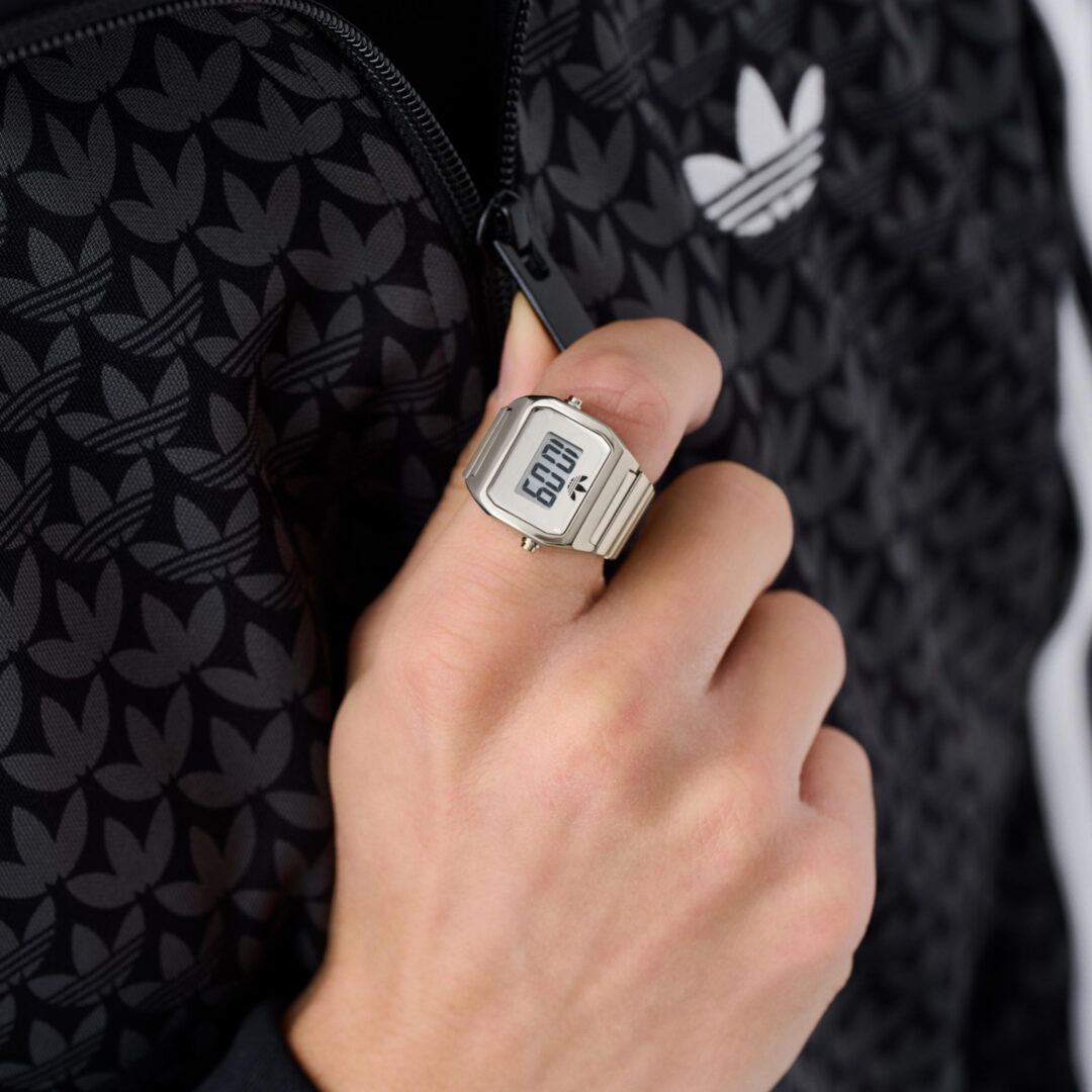 adidas Originals 初のリングウォッチ「DIGITAL TWO RING」4月17日発売
