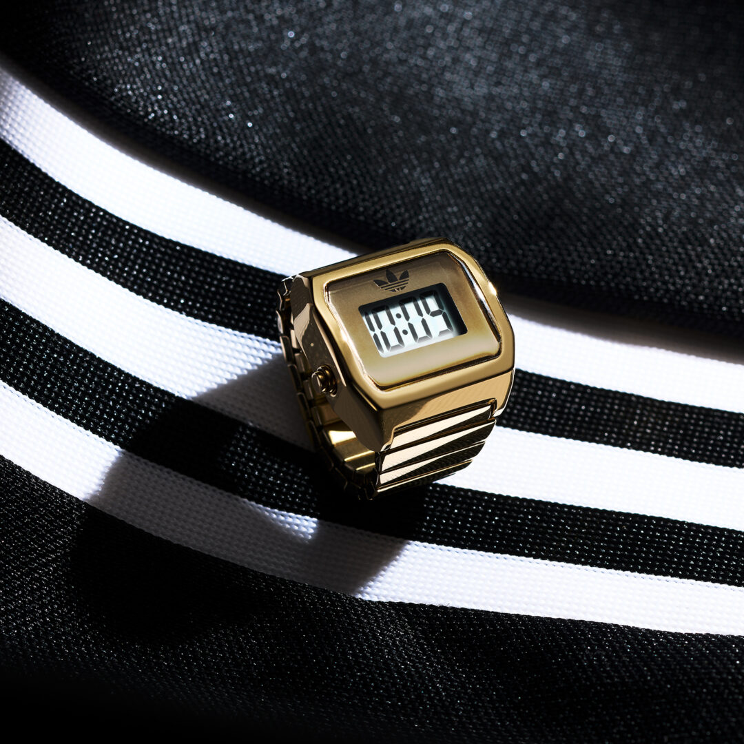 adidas Originals 初のリングウォッチ「DIGITAL TWO RING」4月17日発売