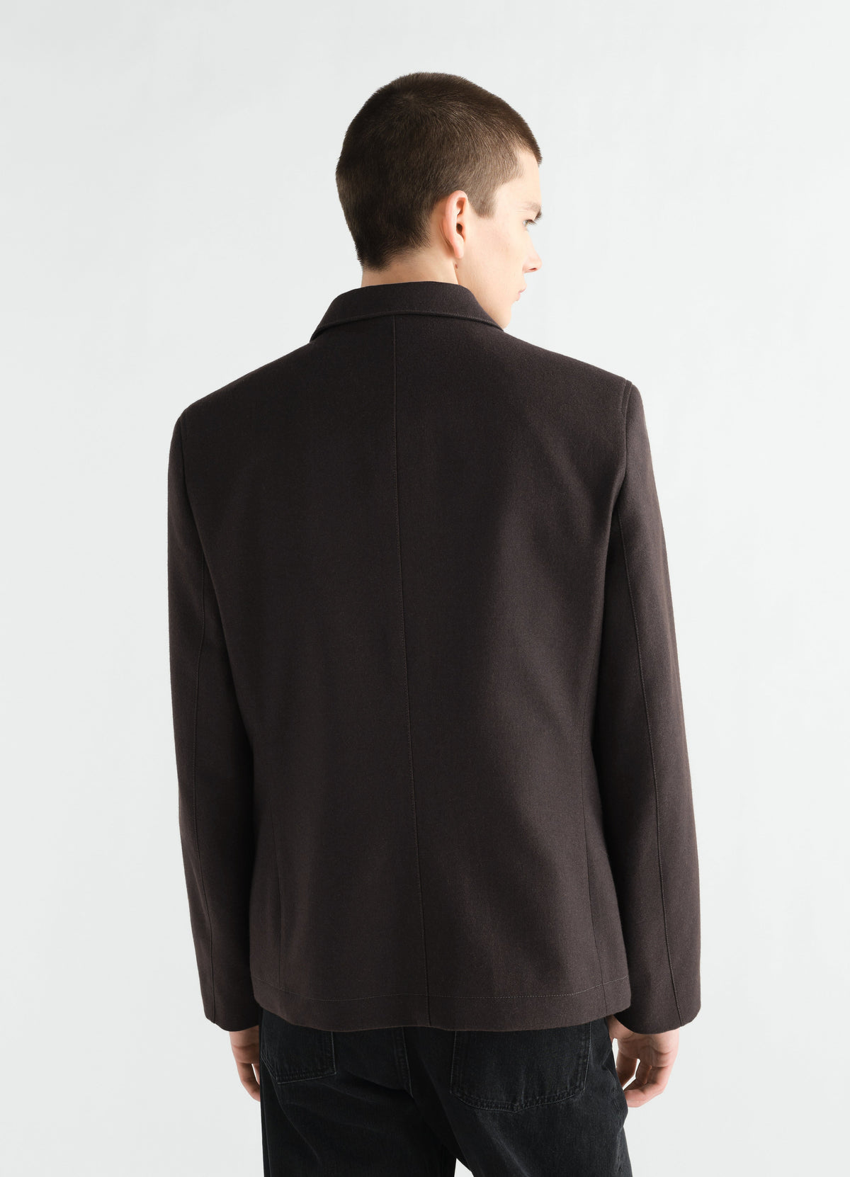 LEMAIREの新作ジャケット「UTILITY TAILORED JACKET」登場