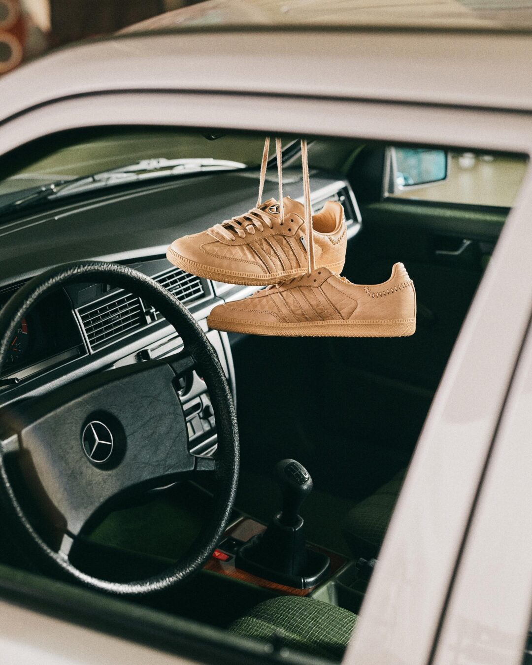 Mercedes-Benz × adidas Originals SAMBA OGが10/13発売！
