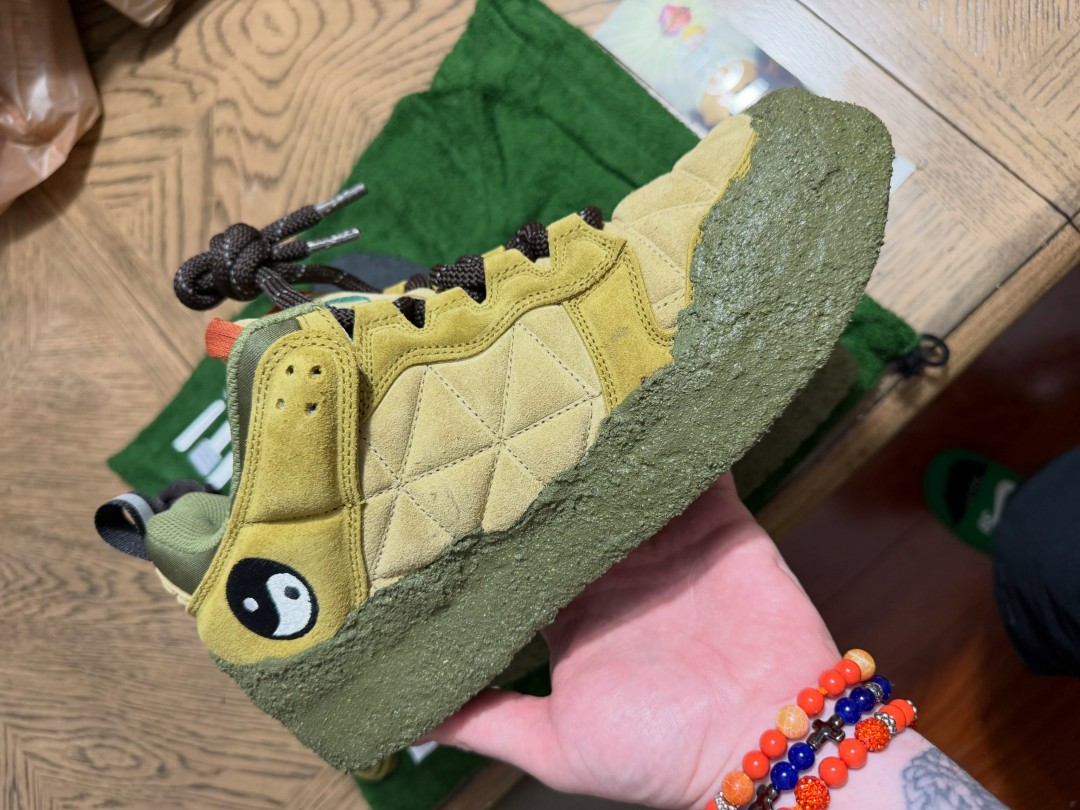 Goss!p｜CPFMとNIKEのコラボスニーカー「AIR FLEA 1」が登場！