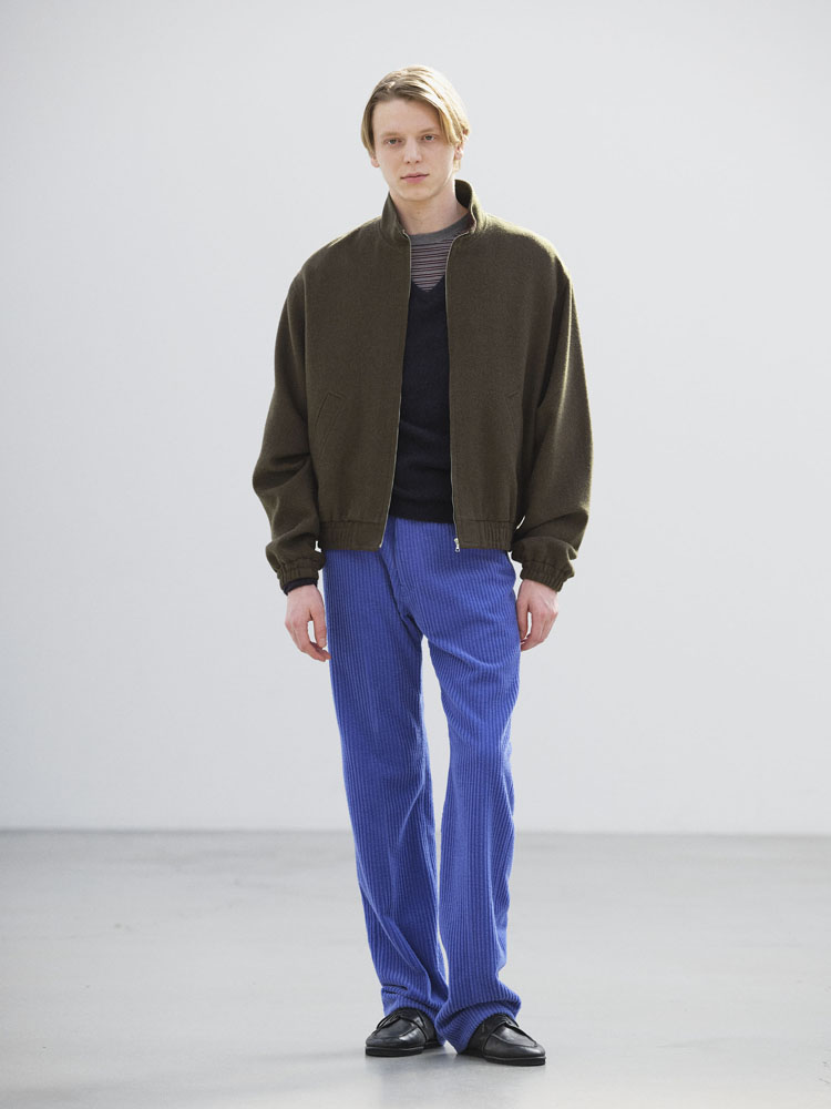 AURALEE BABY CAMEL FLANNEL ZIP BLOUSON 価格未定 発売日未定