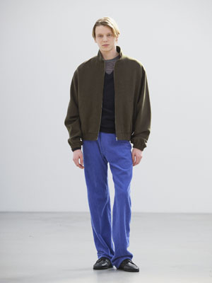 AURALEEの新作「BABY CAMEL FLANNEL ZIP BLOUSON」登場