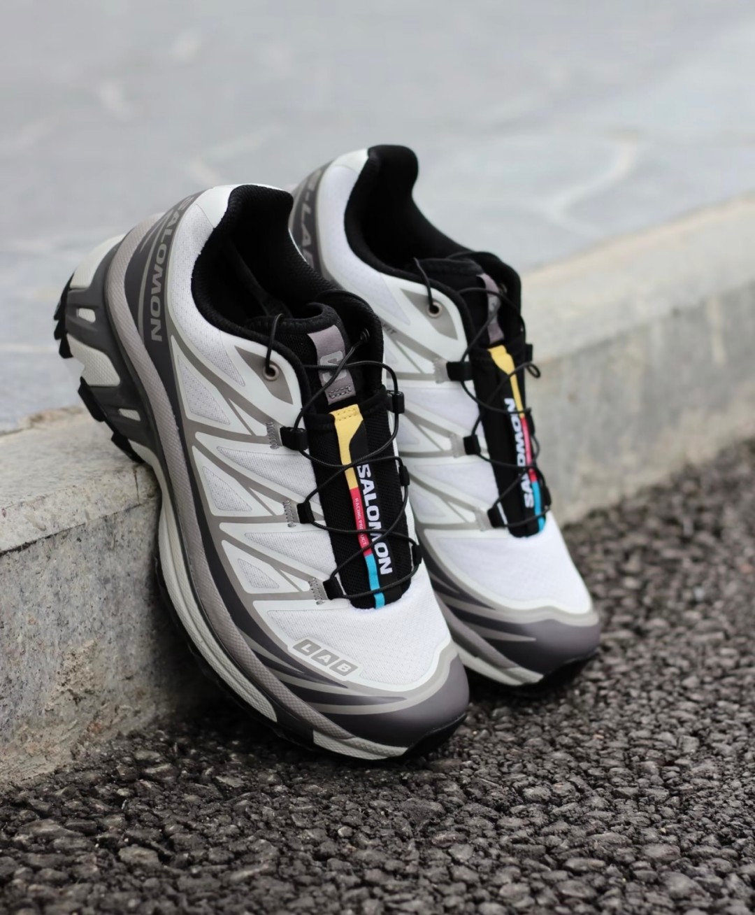 【2026年9月30日発売】Salomon XT-6 “WHITE/EXCALIBUR/PALOMA”登場