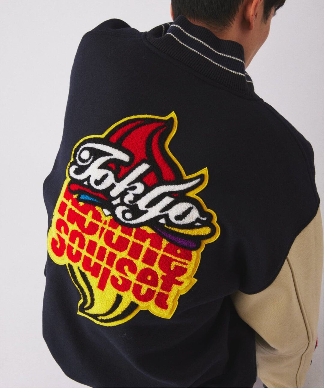 Goss!p｜JOURNAL STANDARD relume × TOKYO No.1 SOUL SET 別注のスタッフジャケット、2026年1月下旬発売