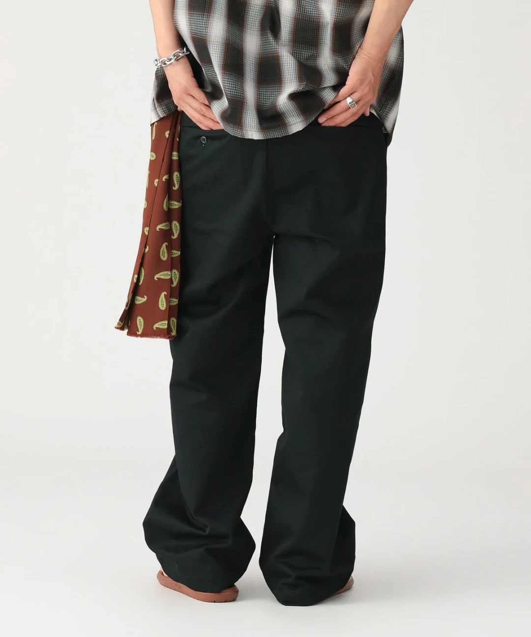 Goss!p｜BEAMS × Dickies 2026 FW 別注ワイドチノパンツ登場