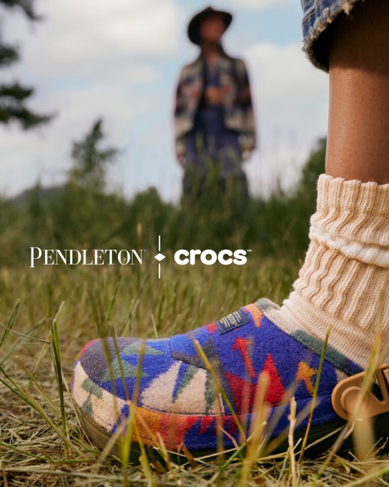 Goss!p｜新たな魅力を引き出す！Crocs × PENDLETON Clog コラボ