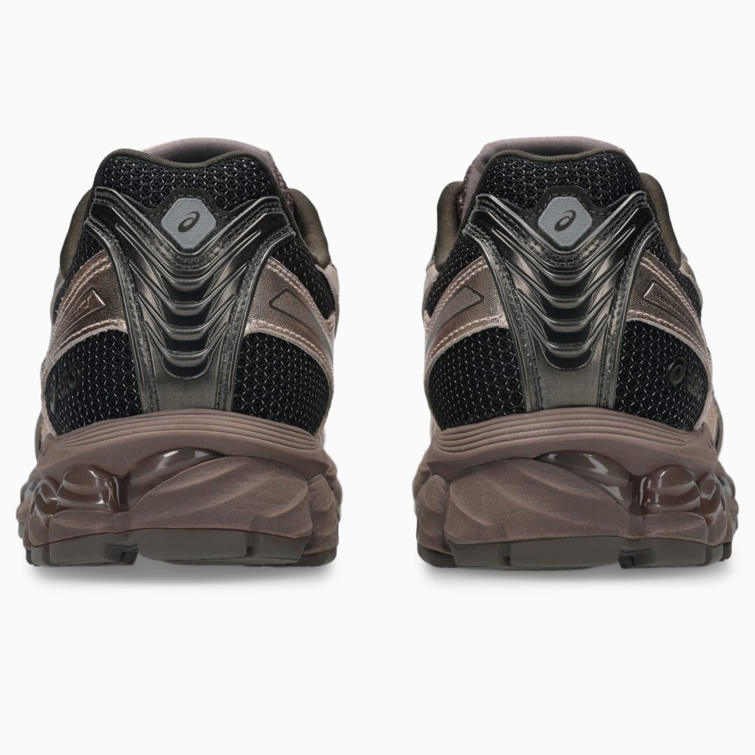 ASICS GEL-KAYANO 12.1 “WHITE/COCOA POWDER” 10/8発売