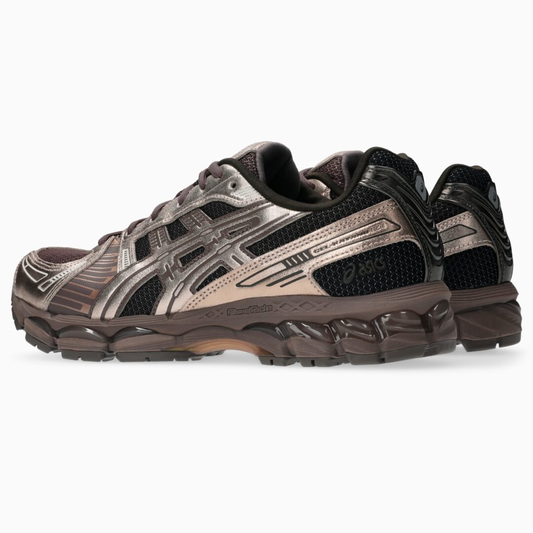 ASICS GEL-KAYANO 12.1 “WHITE/COCOA POWDER” 10/8発売