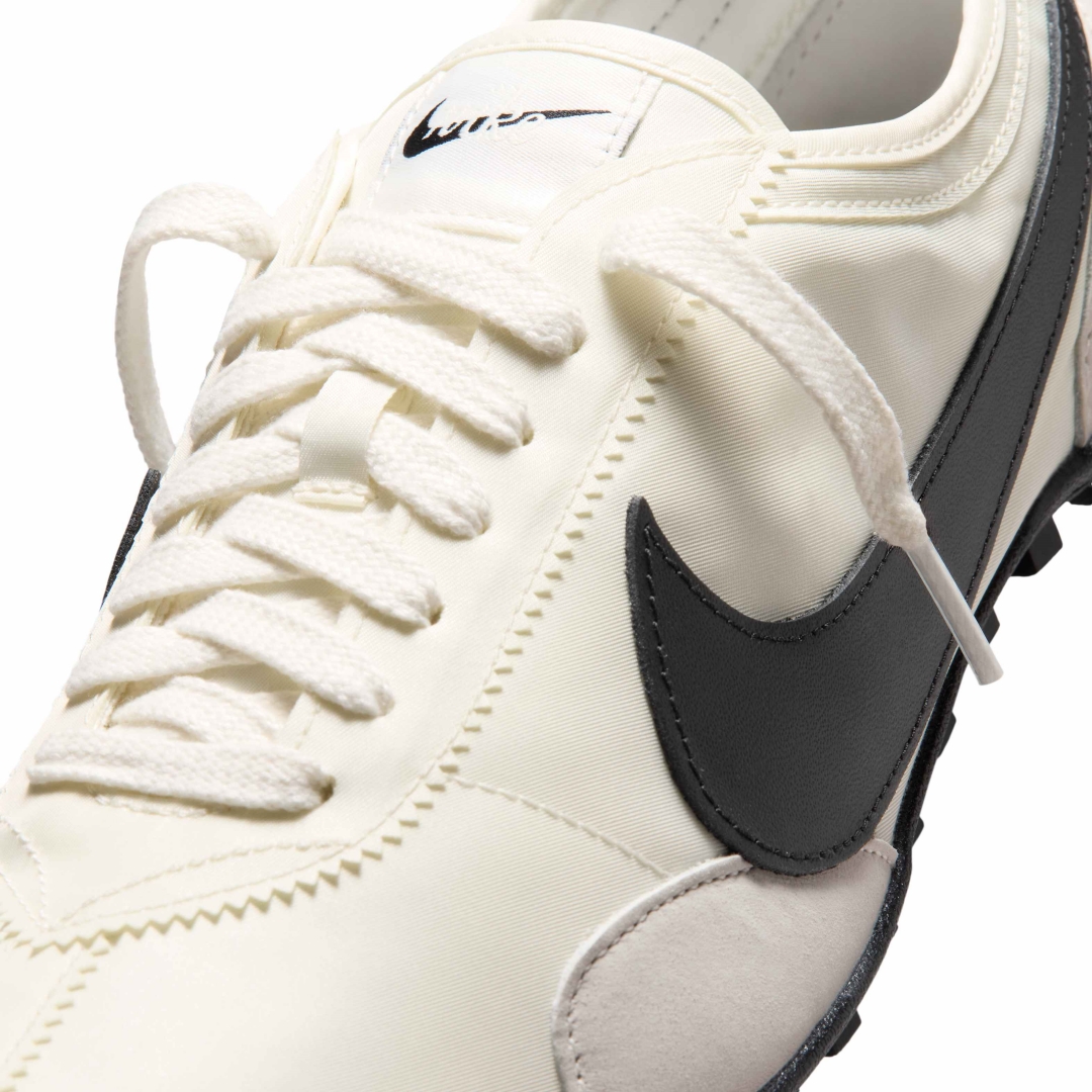 Goss!p｜待望の復刻！NIKE MOON SHOE OG “セイル/ブラック”登場