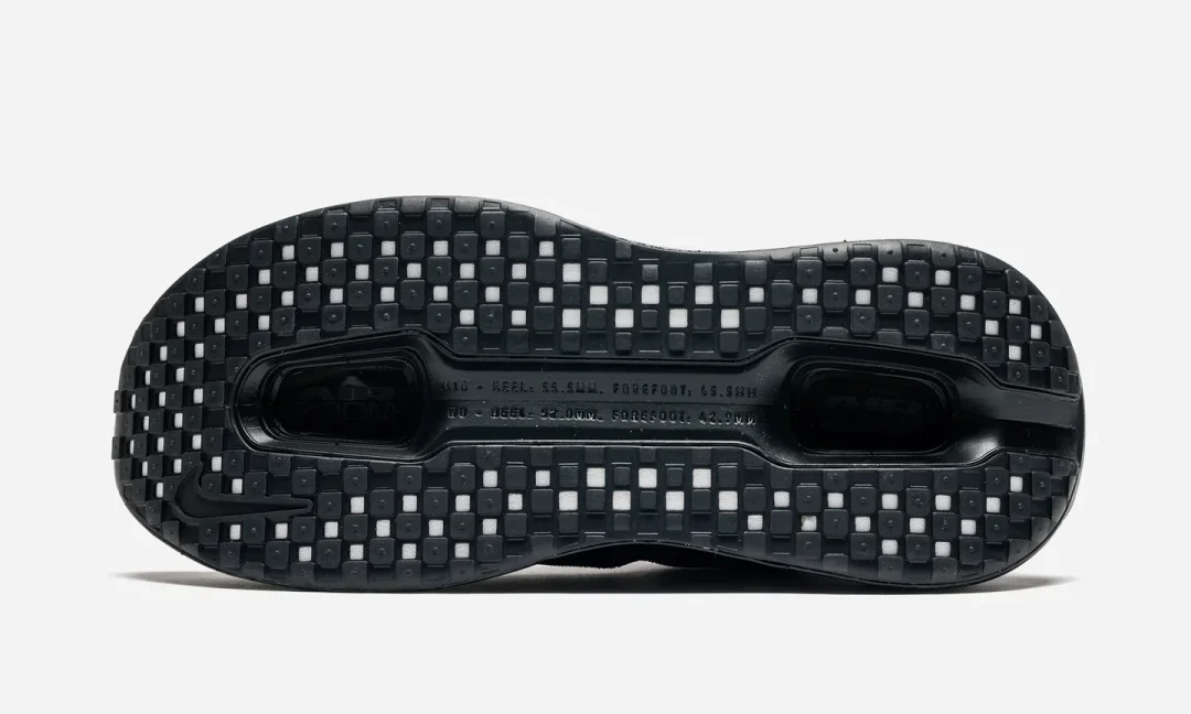 NIKE VOMERO PREMIUM SP “Skeleton”が10月15日発売！