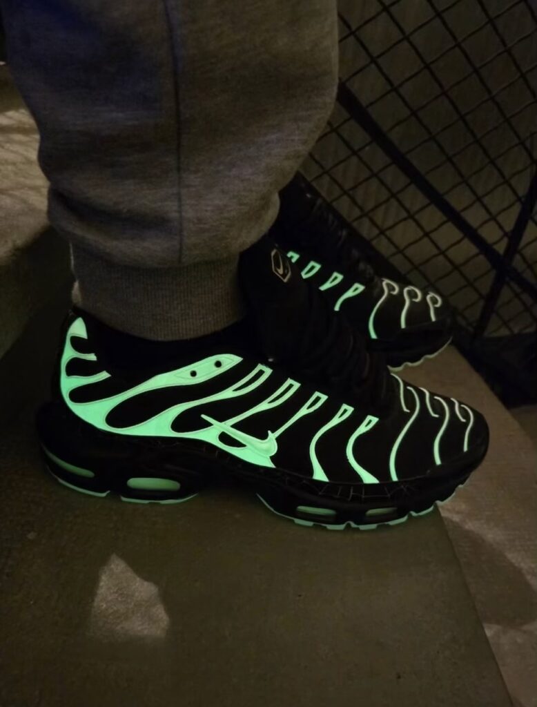 Nike Air Max Plus “Spider Web” DD4004-001 2026年10月23日発売決定！