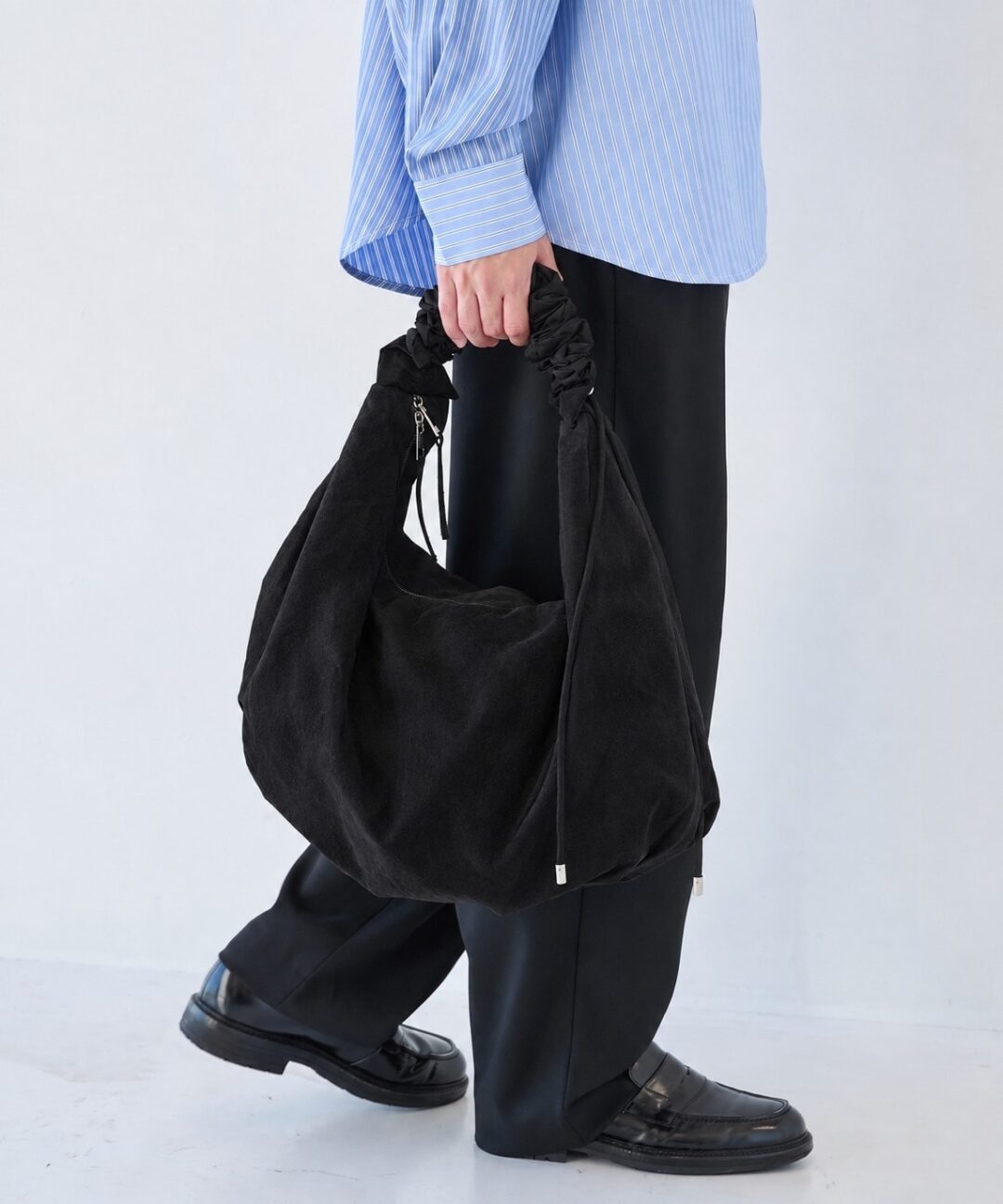 STUDIOUS ORIGINALの新作「3WAY ROUND SUEDE SHOULDER BAG」発売