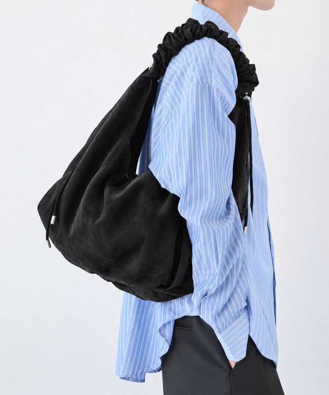 STUDIOUS ORIGINALの新作「3WAY ROUND SUEDE SHOULDER BAG」発売