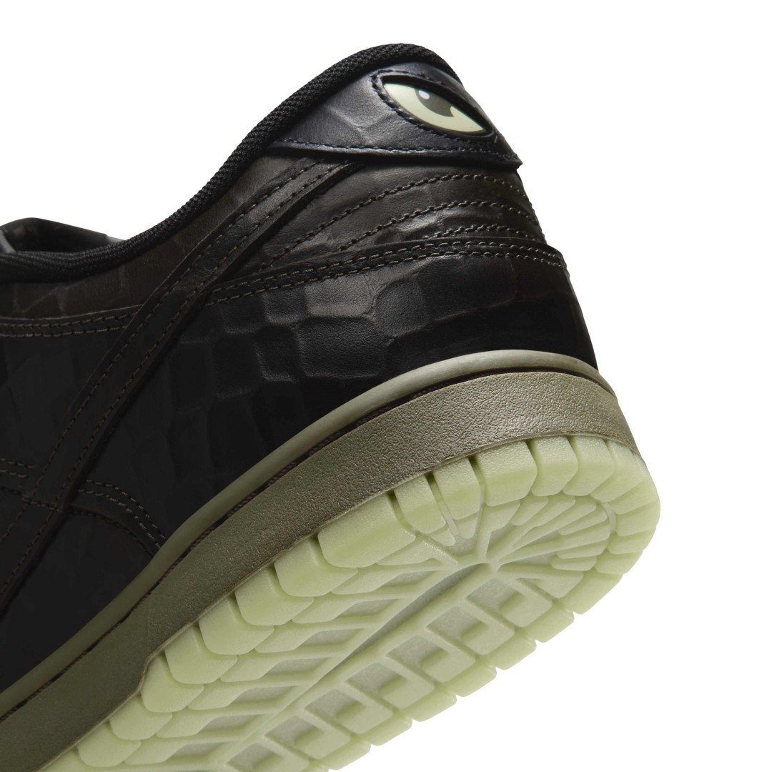 NIKE DUNK LOW PREMIUM “Halloween/Bog Green/Black” 10/23発売予定