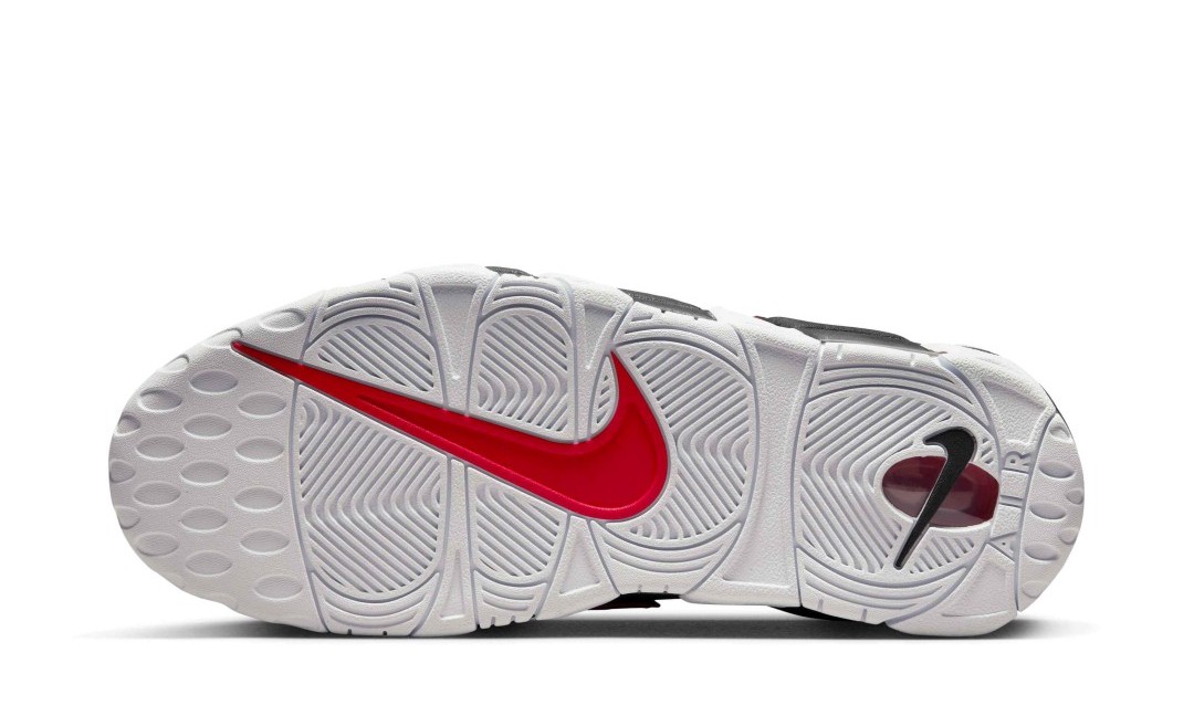 NIKE AIR MORE UPTEMPO “Black/University Red”が10月9日登場！