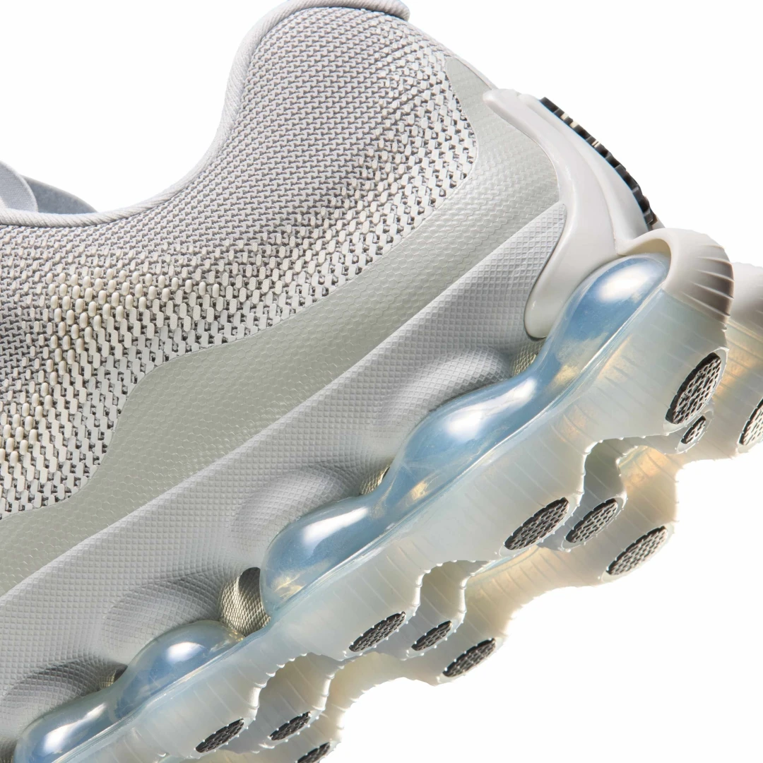 Goss!p｜NIKE AIR LIQUID MAX “Grey Fog”が登場！注目の新作スニーカー