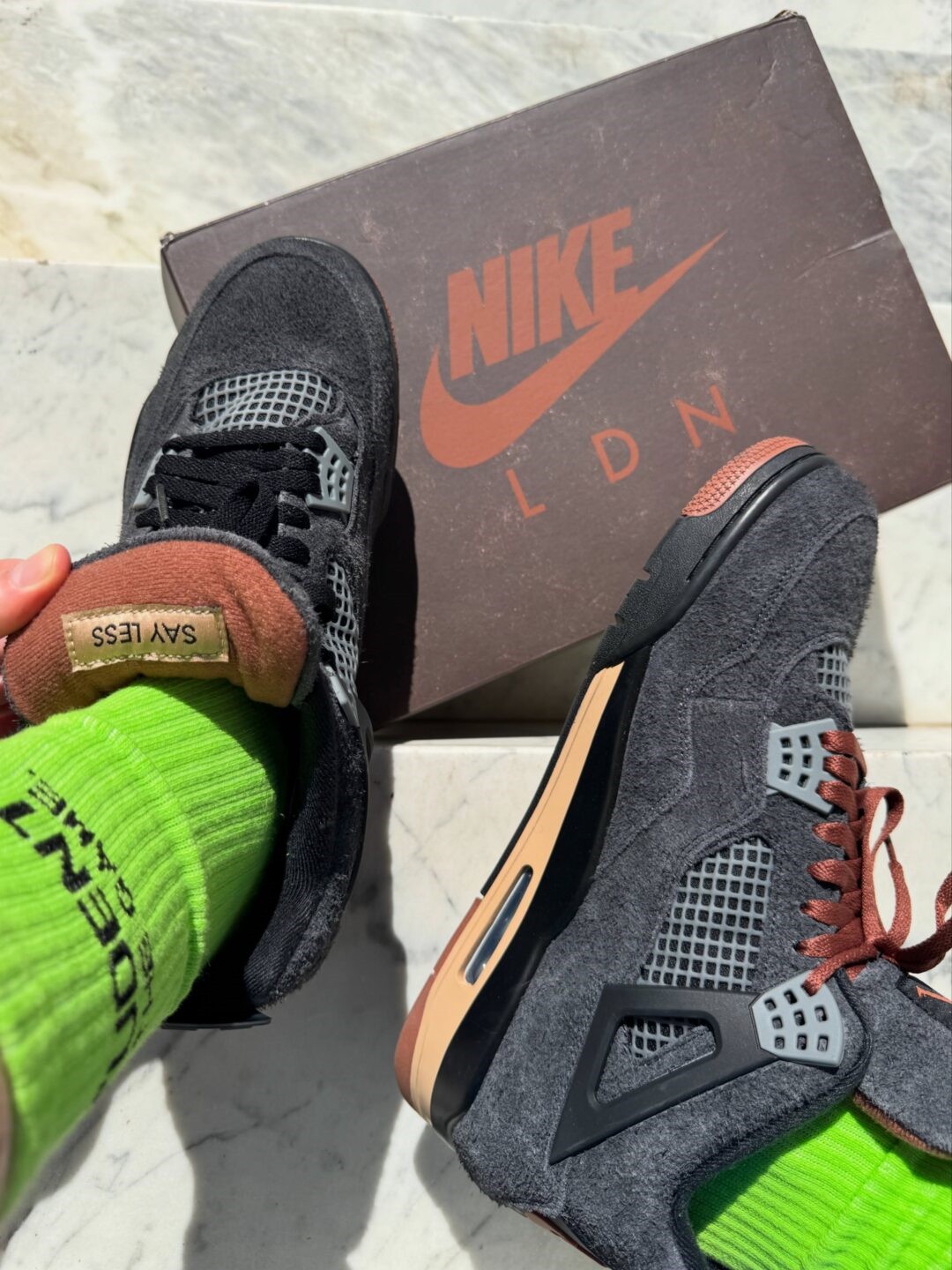 Goss!p｜待望の新作！NIKE AIR JORDAN 4 RETRO “London” 発売間近