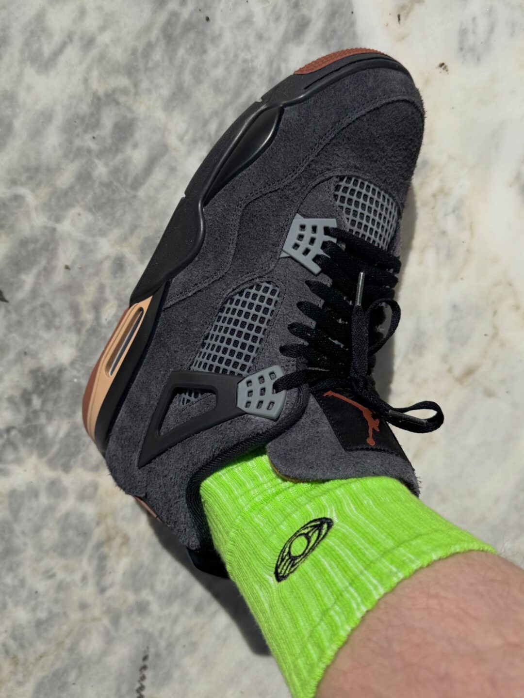 Goss!p｜待望の新作！NIKE AIR JORDAN 4 RETRO “London” 発売間近