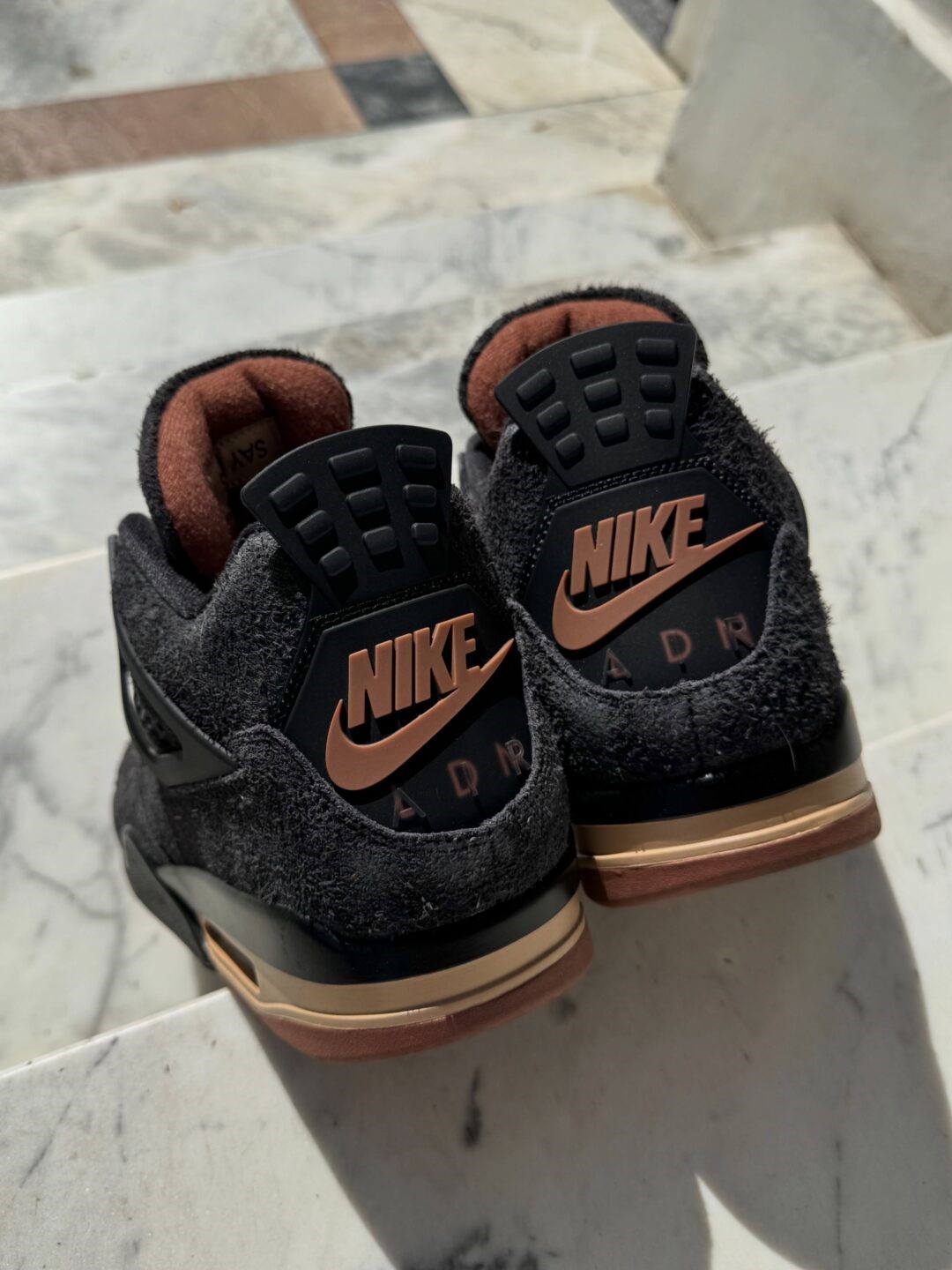 Goss!p｜待望の新作！NIKE AIR JORDAN 4 RETRO “London” 発売間近