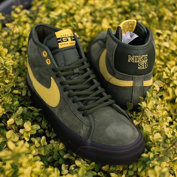 ANTIHEROとNIKE SBがコラボ！ズームブレーザーの新作登場