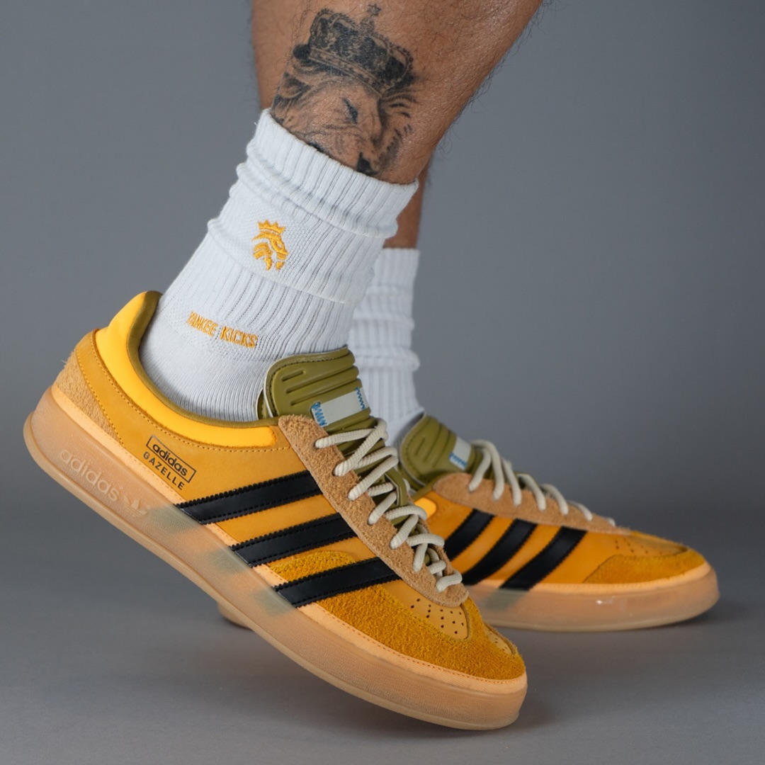 BAD BUNNY × adidas GAZELLE INDOORが10月17日登場！