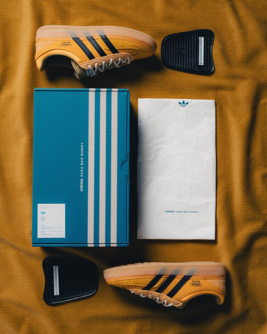 BAD BUNNY × adidas GAZELLE INDOORが10月17日登場！