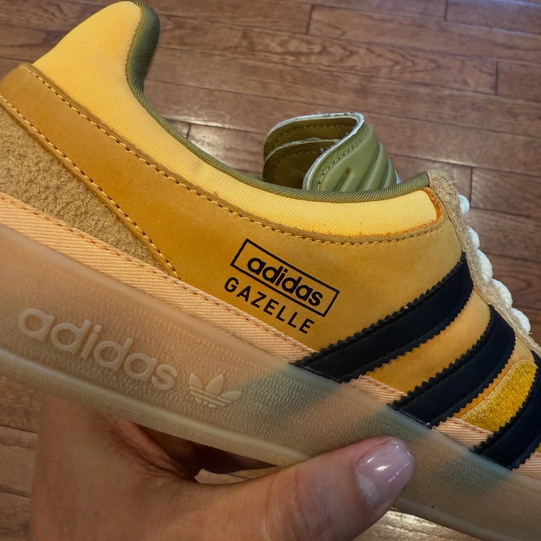 BAD BUNNY × adidas GAZELLE INDOORが10月17日登場！