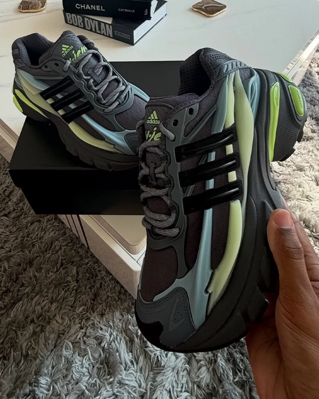 Pharrell Williams x adidas JELLYFISH 10/24発売決定！