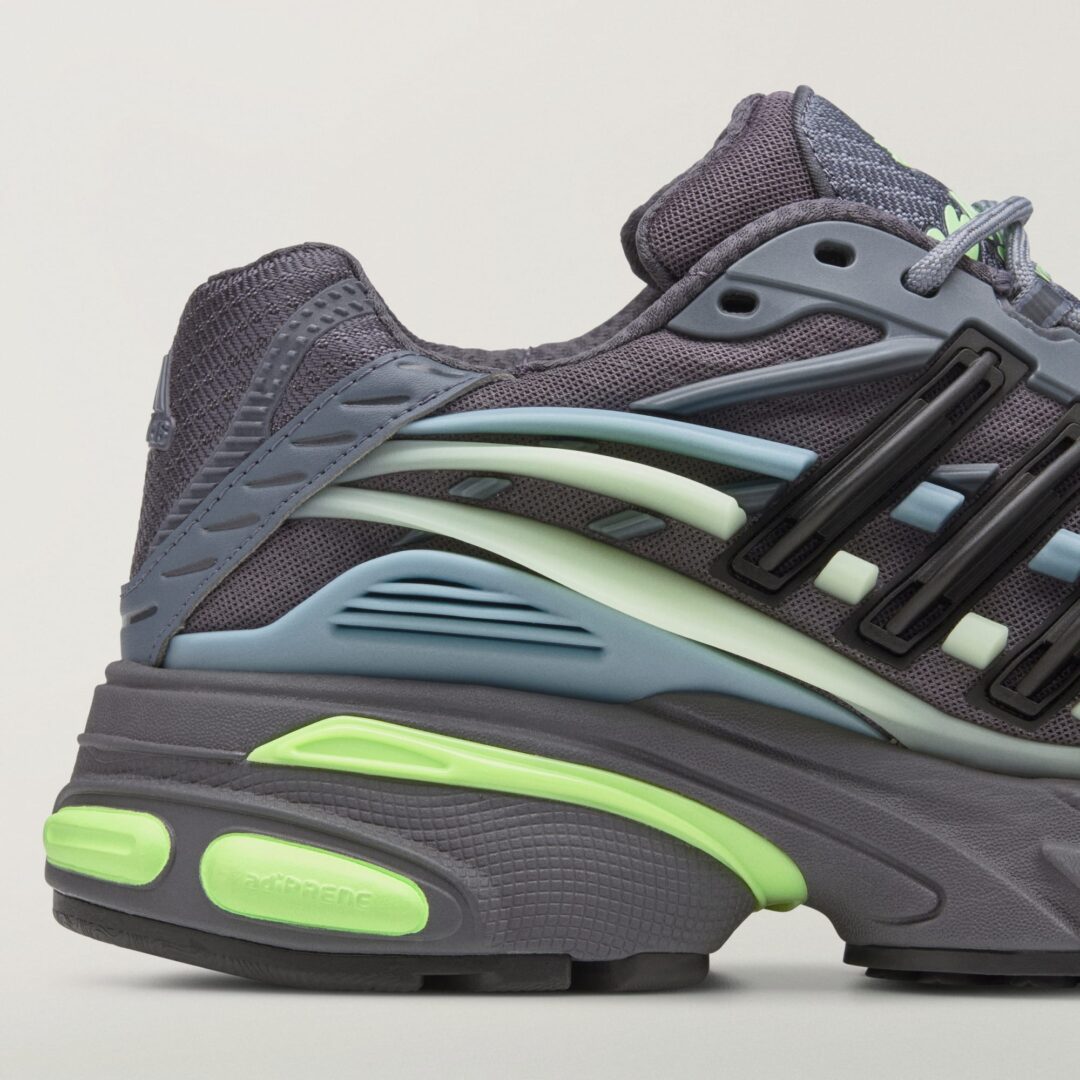 Pharrell Williams x adidas JELLYFISH 10/24発売決定！
