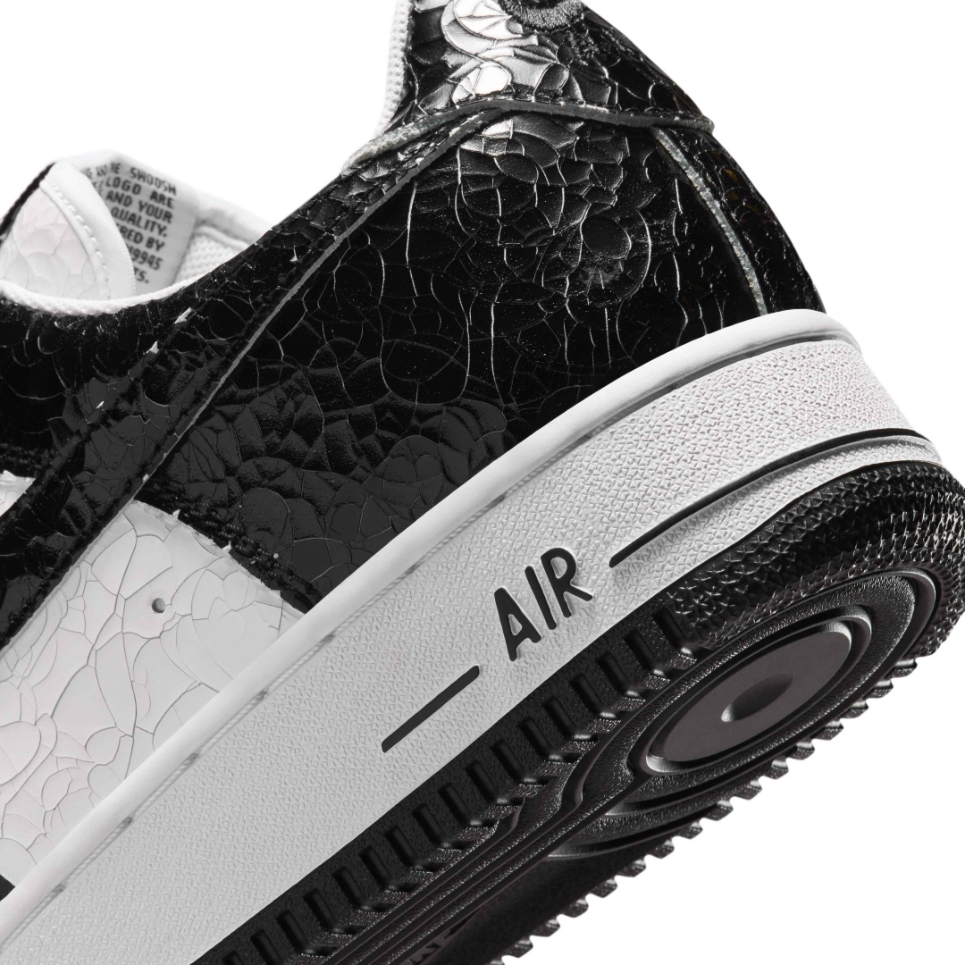 NIKE AIR FORCE 1 LOW “Cracked Leather Pack/Black/Green”が登場!