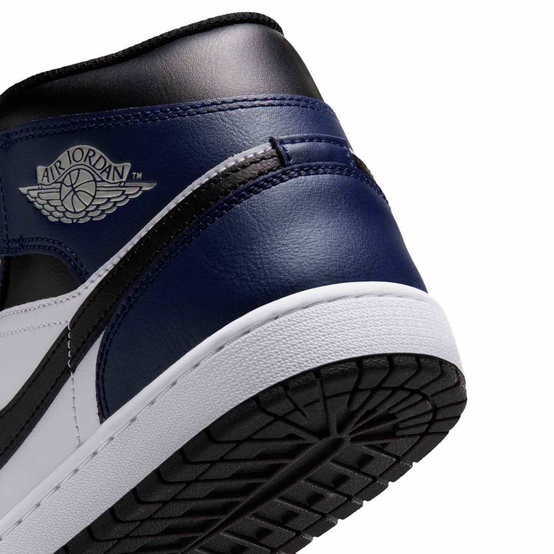 Goss!p｜新作！NIKE AIR JORDAN 1 MID “ホワイト/カレッジネイビー”が登場
