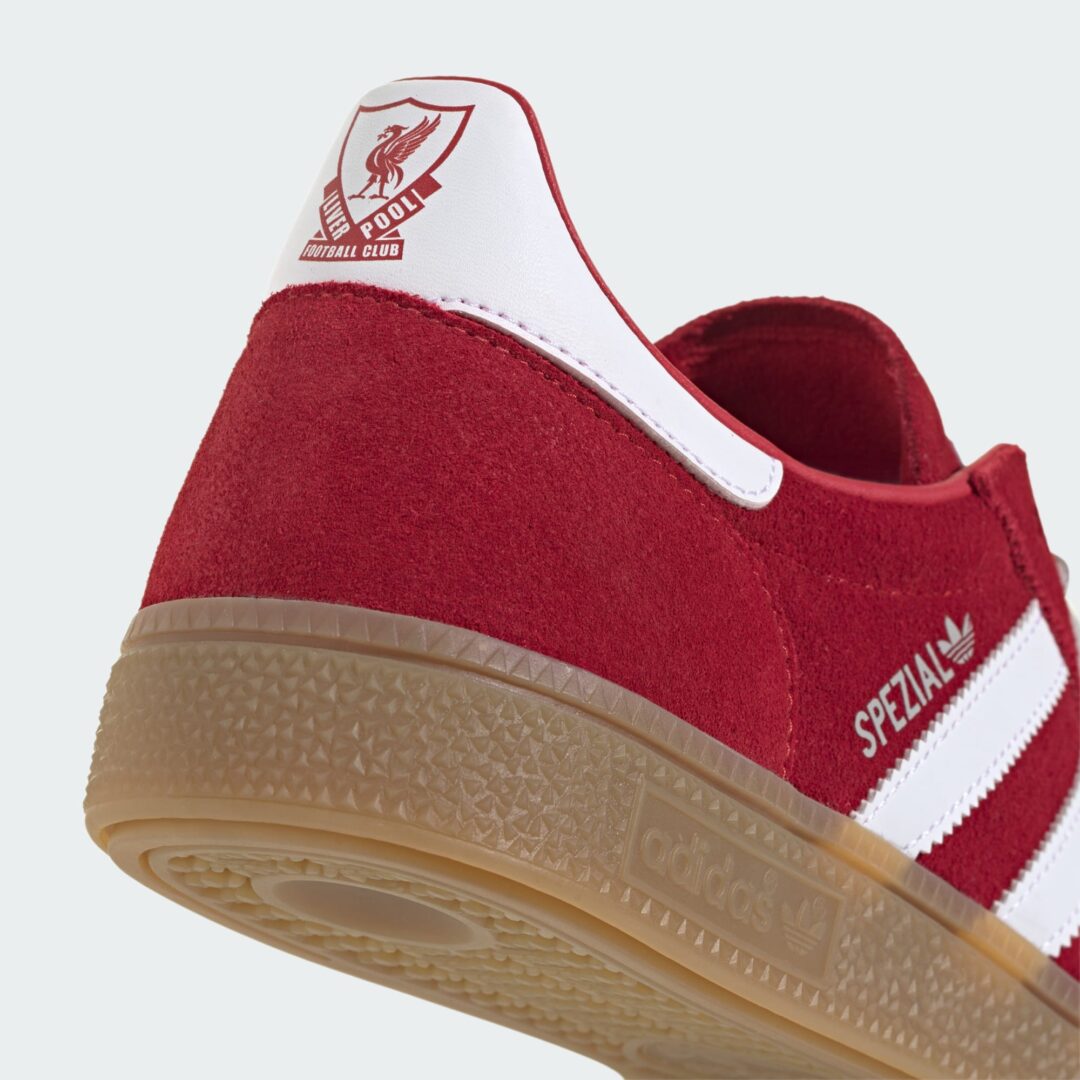 リバプールFCとadidasの新作、HANDBALL SPEZIAL & SLIDEが登場！