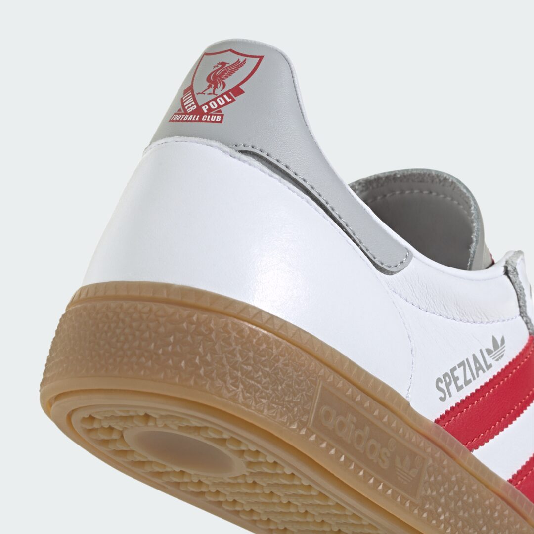 リバプールFCとadidasの新作、HANDBALL SPEZIAL & SLIDEが登場！