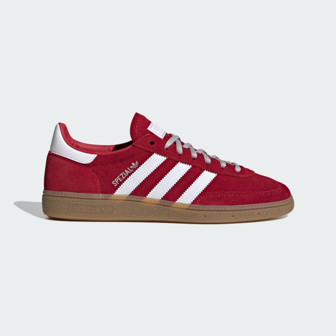 リバプールFCとadidasの新作、HANDBALL SPEZIAL & SLIDEが登場！