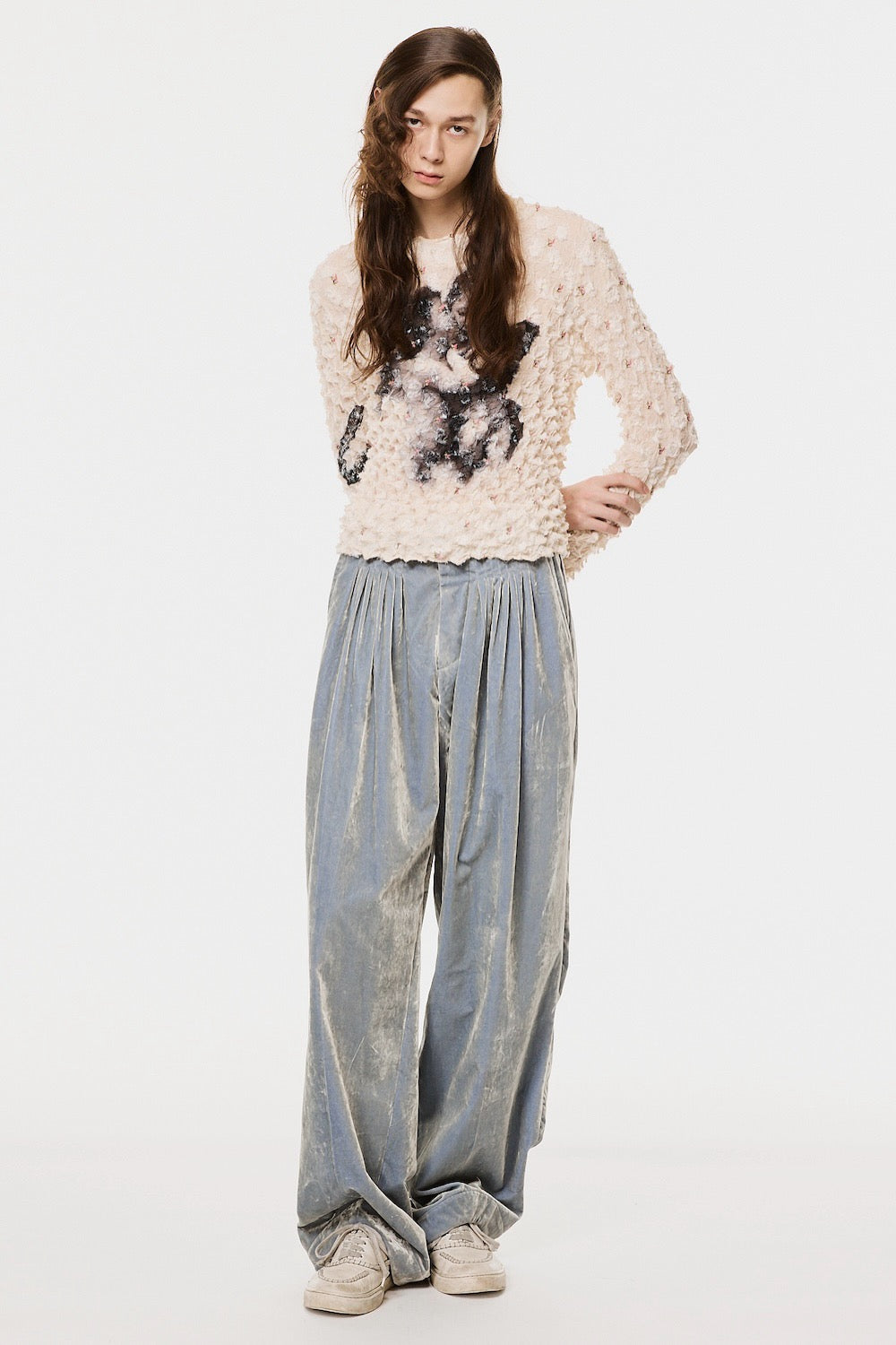 MASU Velvet Accordion Wide Trousers - Dusty Blue (型番: M26H9PL010) 2026年秋冬コレクション