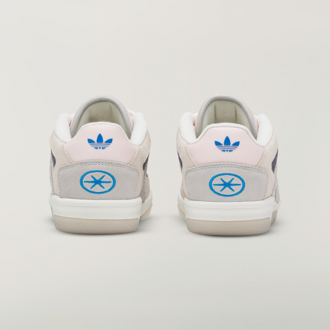 Goss!p｜BAD BUNNYとadidasの新作スニーカーが登場！