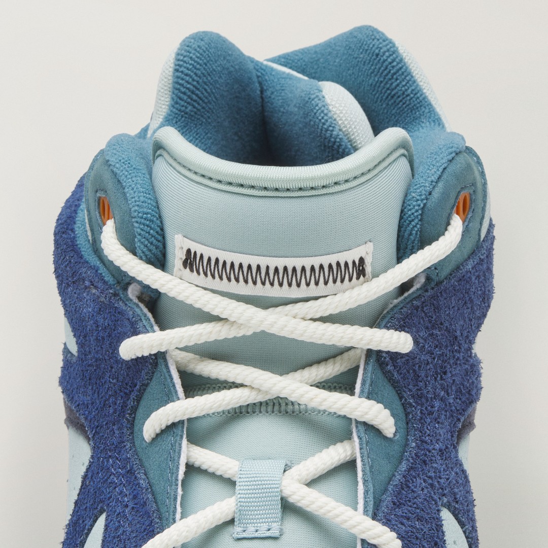 Goss!p｜BAD BUNNYとadidasの新作スニーカーが登場！