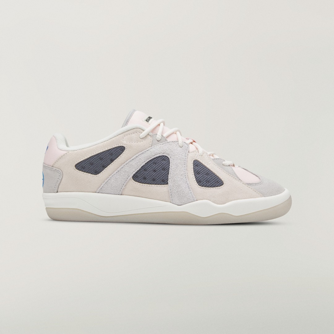 Goss!p｜BAD BUNNYとadidasの新作スニーカーが登場！