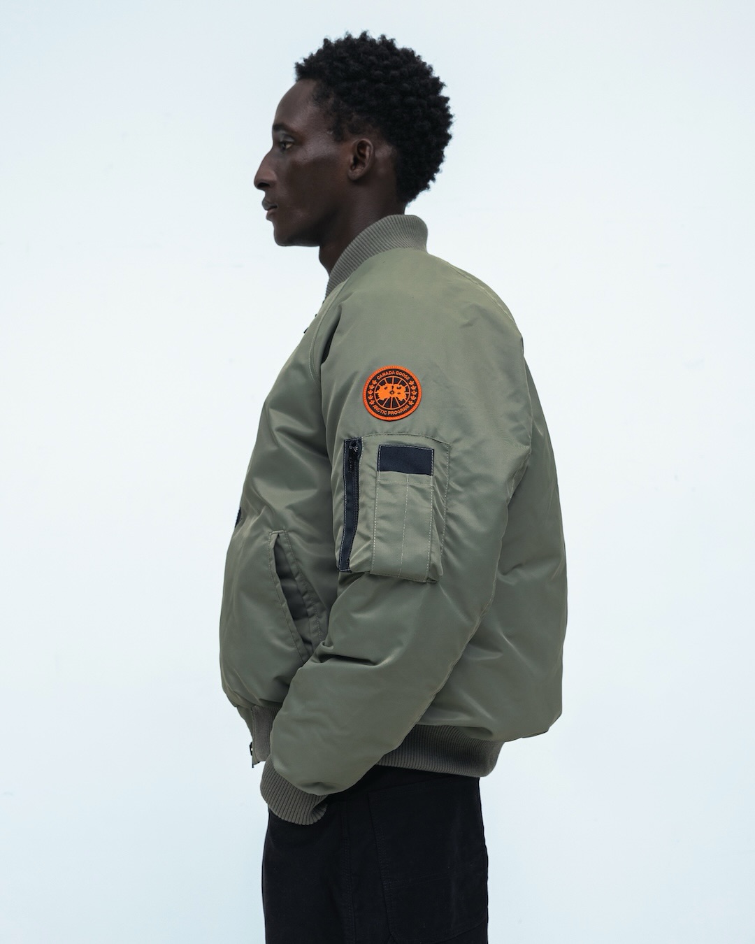 CANADA GOOSE × BEAMS 50th「Bullard Bomber」11/12発売