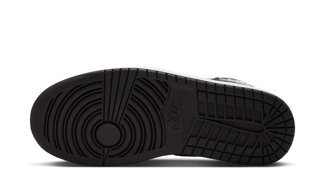 NIKE W AIR JORDAN 1 MID SE “Leopard/Black/Velvet Brown” 10/17発売