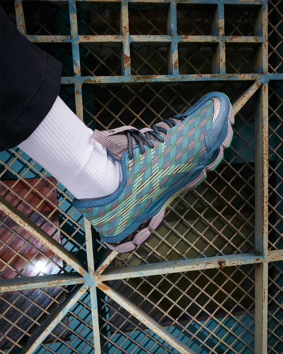 KIKO KOSTADINOVとASICSの新作スニーカー、10/23発売！