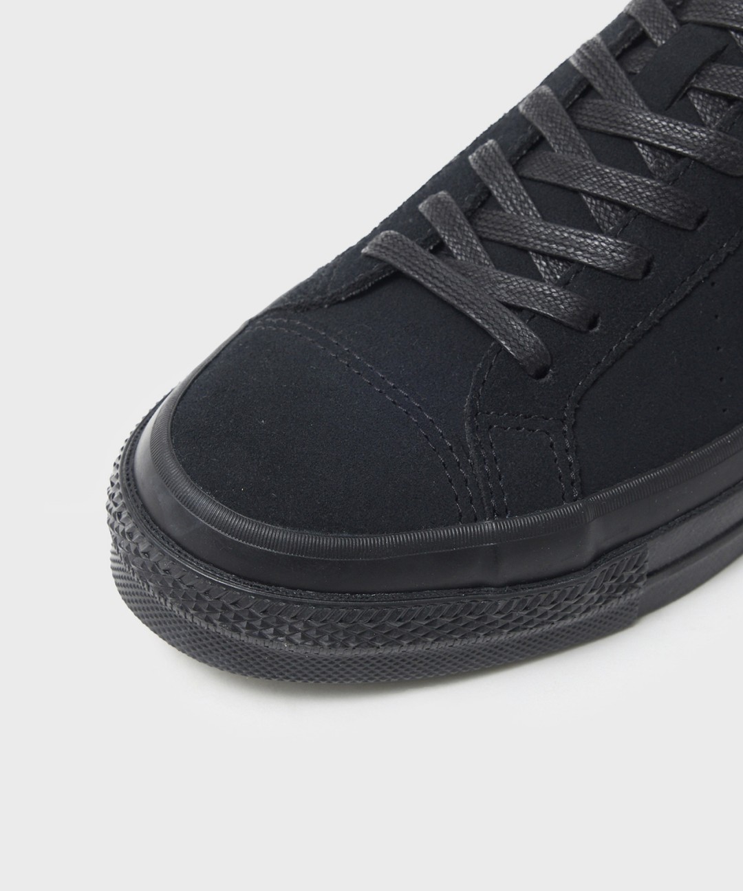 Goss!p｜CONVERSE × BIOTOP × 在原みゆ紀の新作スニーカーが登場！