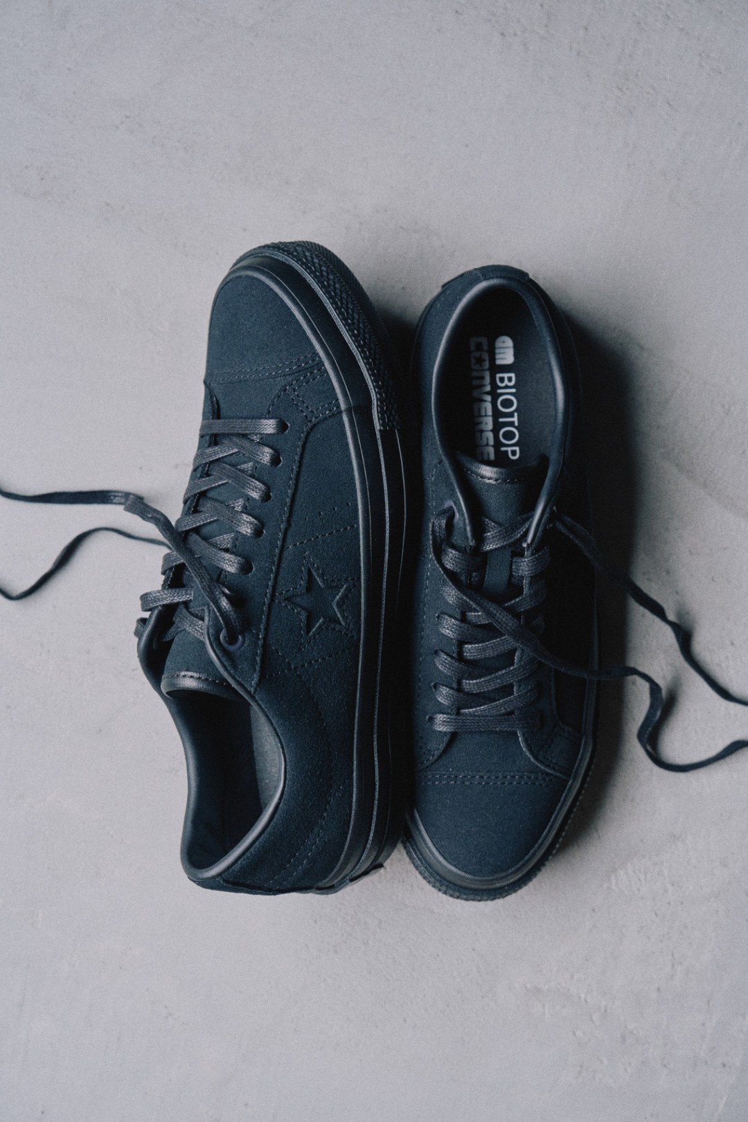 Goss!p｜CONVERSE × BIOTOP × 在原みゆ紀の新作スニーカーが登場！