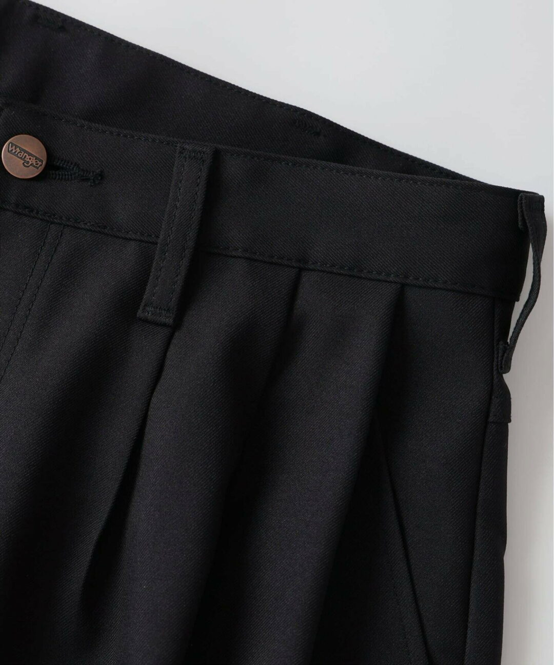 Wrangler × JOURNAL STANDARD relumeの新作スラックスが登場！