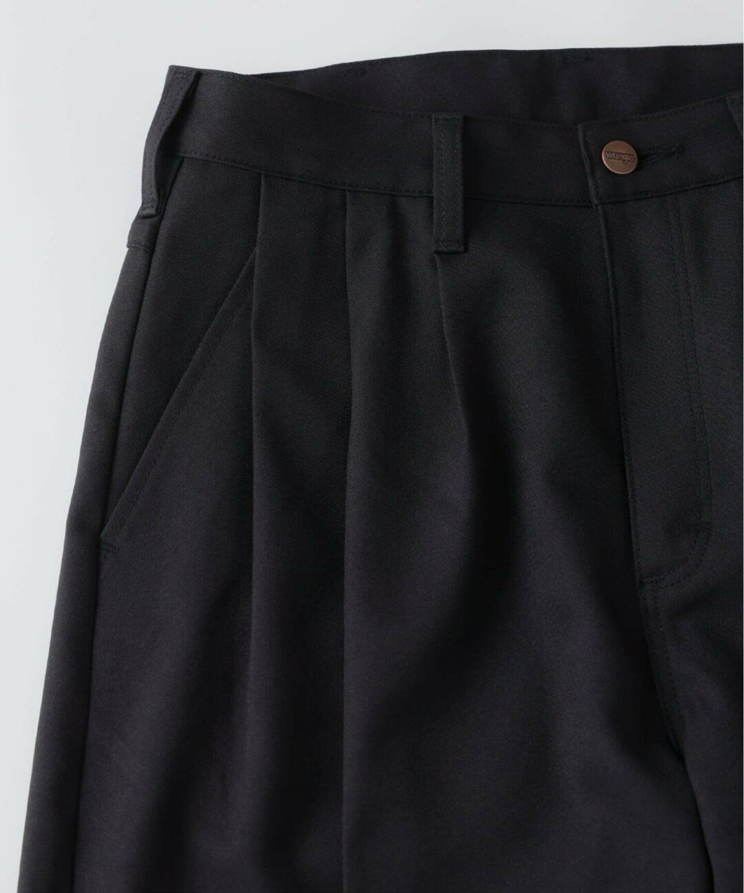 Wrangler × JOURNAL STANDARD relumeの新作スラックスが登場！